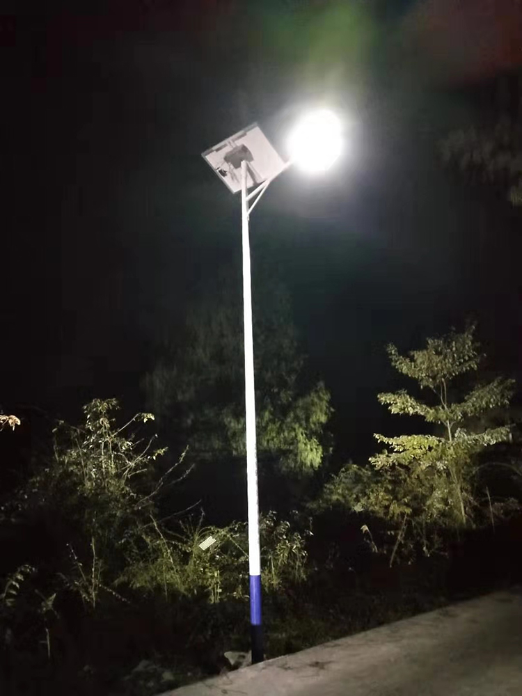 太陽(yáng)能路燈_農(nóng)村太陽(yáng)能路燈_貴州太陽(yáng)能路燈